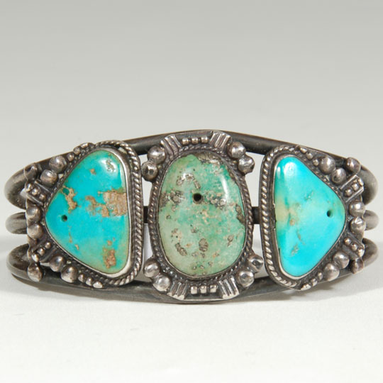 Navajo Indian Jewelry - C3789B